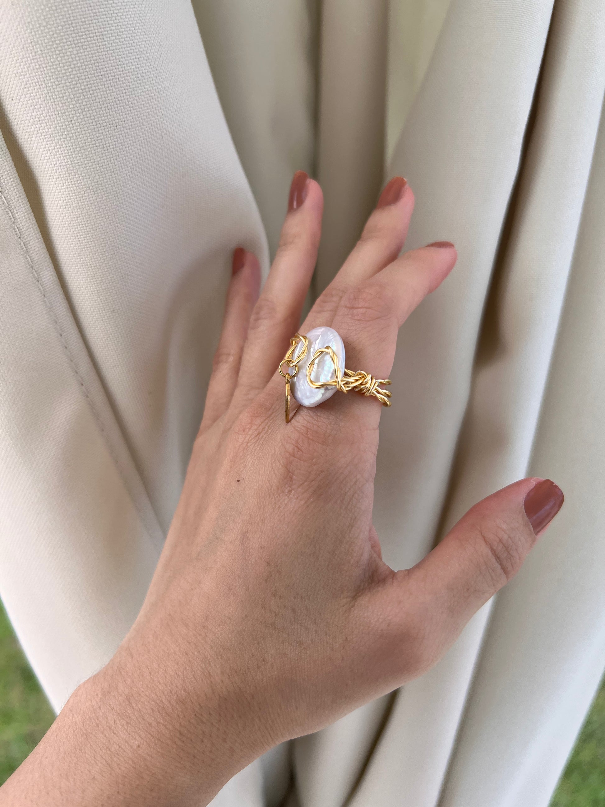 Anillo Knot - Madre Perla
